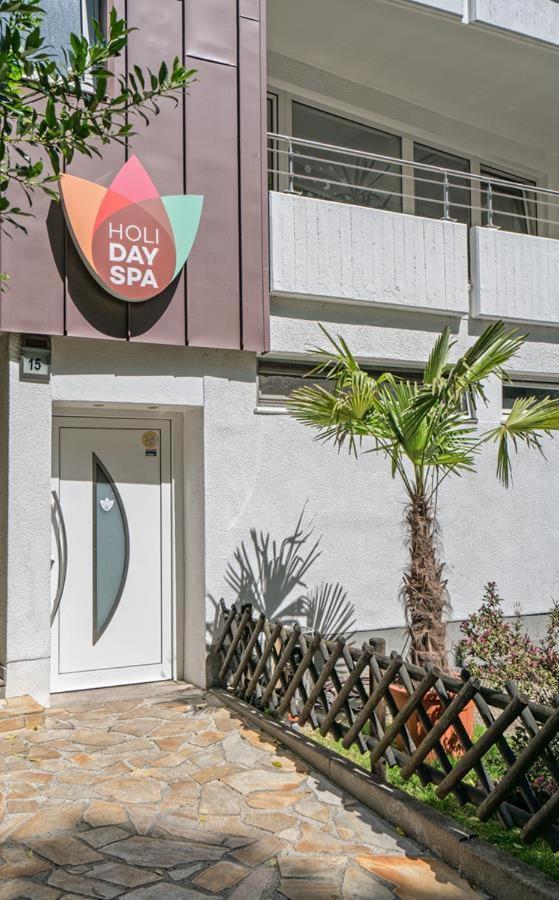 Holi Day Spa 2-Bett Zimmer App 3 Berlin Exterior foto